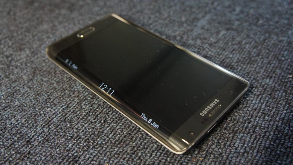 Samsung Galaxy Note Edge relógio noturno
