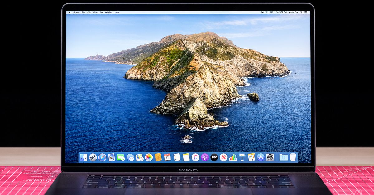 As queixas anteriores do MacBook Pro de 16 polegadas incluem sons de "estalo" dos alto-falantes e exibição de fantasmas