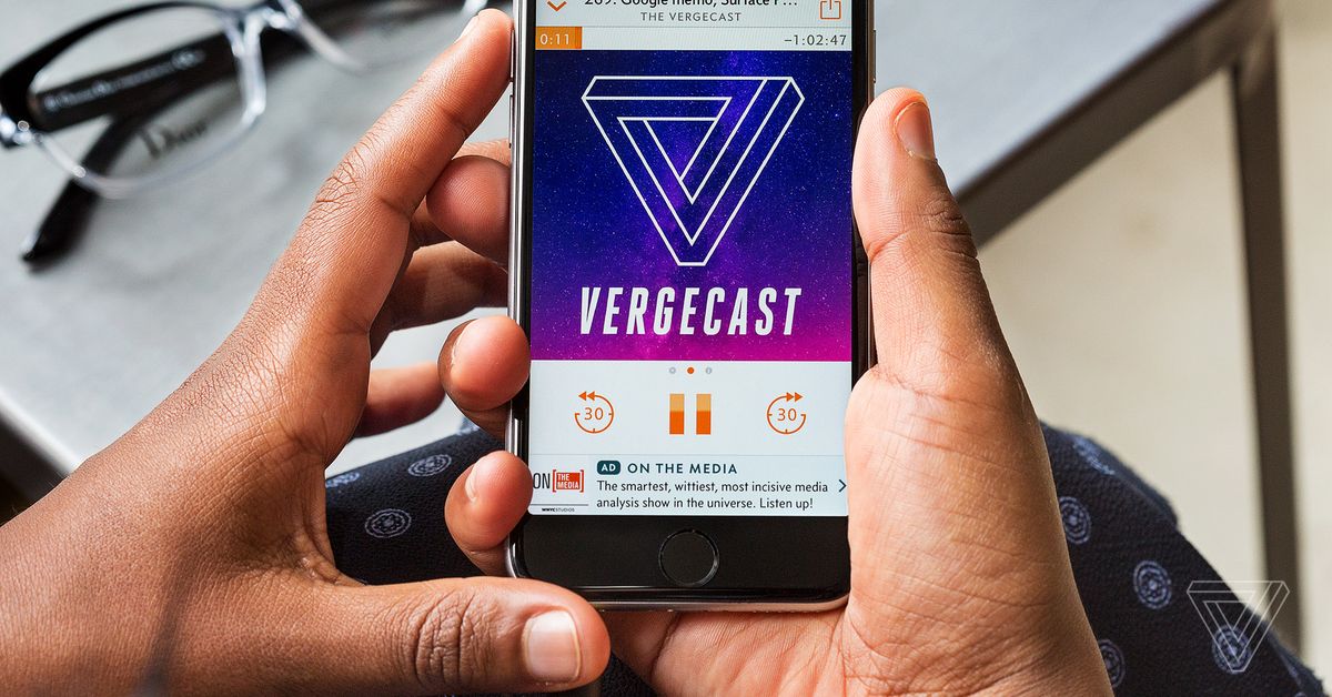 O aplicativo Podcast Overcast adiciona pulos de introdução automáticos e o recurso Voice Boost revisado