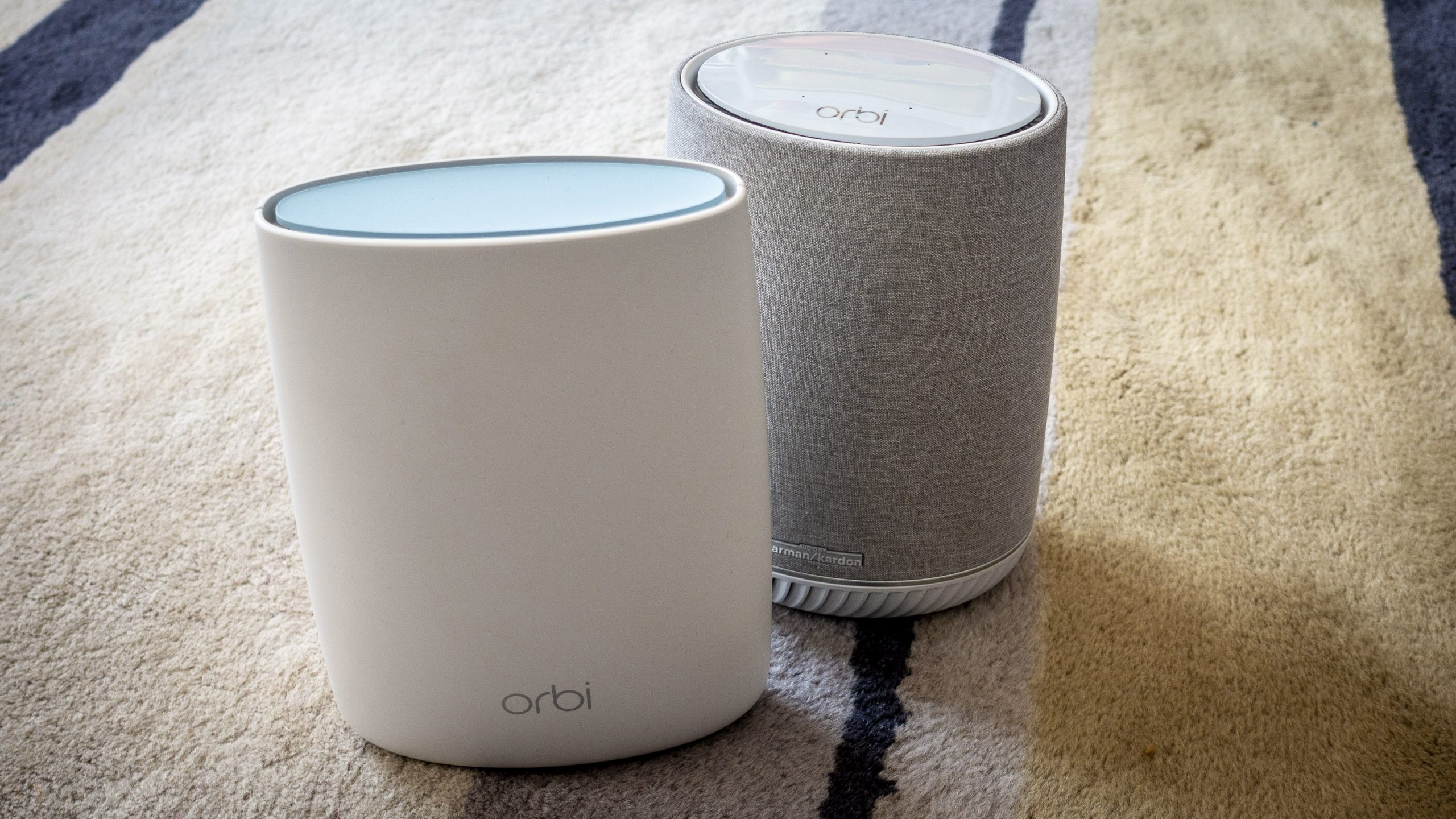 Revisão do Netgear Orbi Voice: um sistema Wi-Fi de malha com o Alexa incorporado