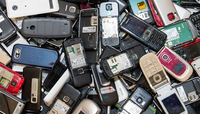 telefones celulares antigos, mas valiosos