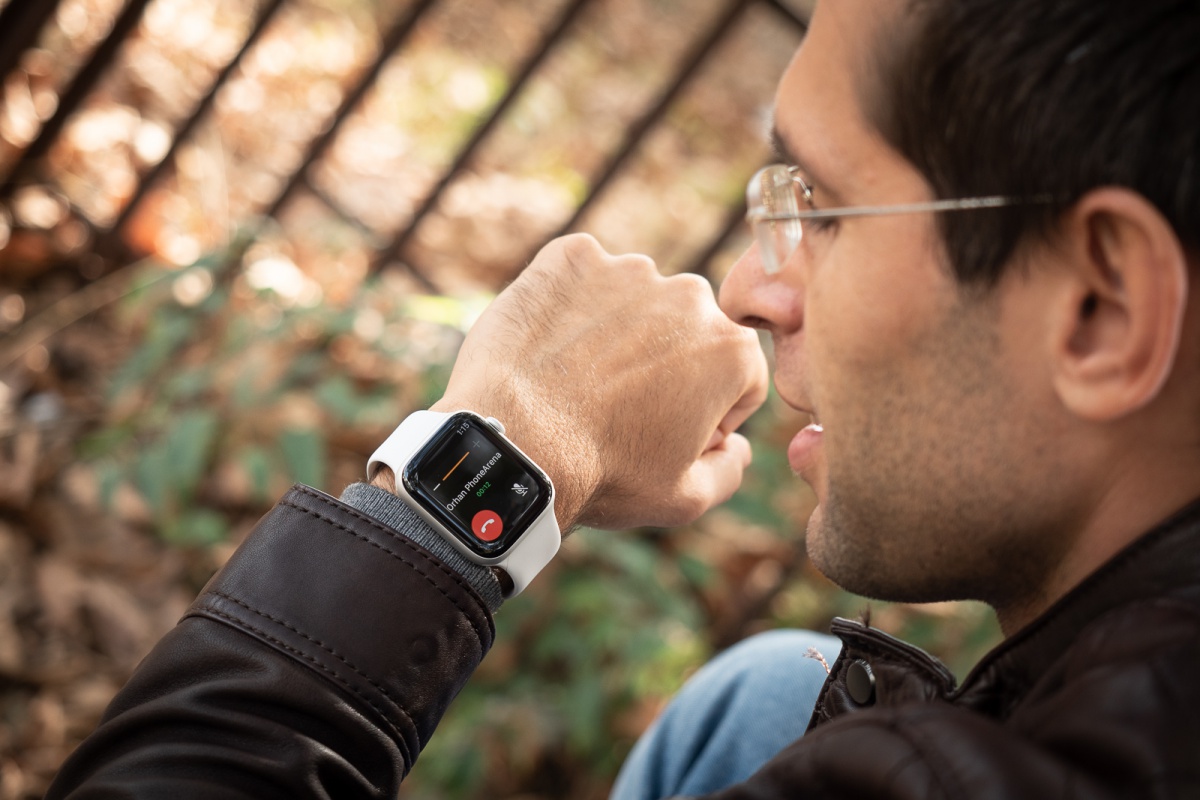 A Best Buy tem várias dezenas Apple Watch Series 4 modelos à venda por US $ 50 fora dos preços de tabela