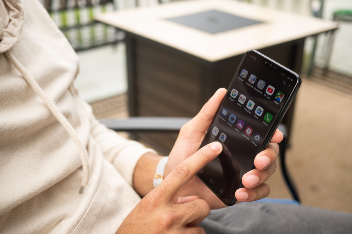 A primeira atualização do Android 10 para o LG V40 ThinQ sai em uma grande operadora dos EUA