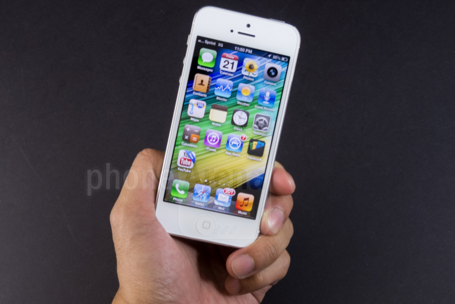 o Apple Iphone 5 foi o primeiro iPhone com conectividade 4G LTE - Pesquisa mostra "forte interesse" em um iPhone 5G, pouco interesse nos modelos de 2019