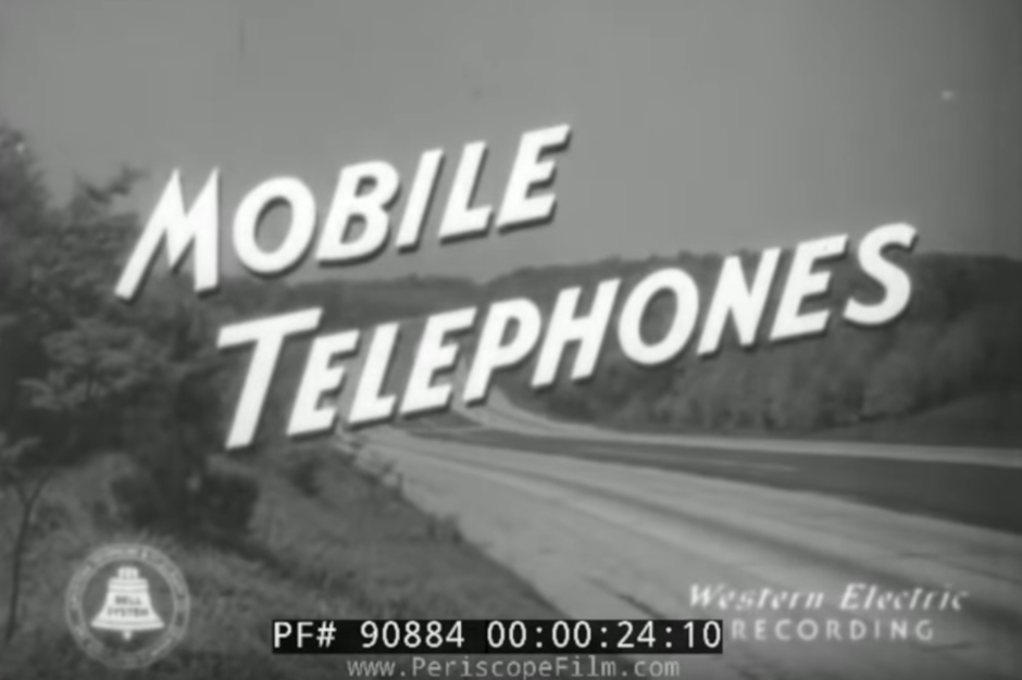 Você deve ver este vídeo da década de 1940 mostrando o que passou pela telefonia móvel na época